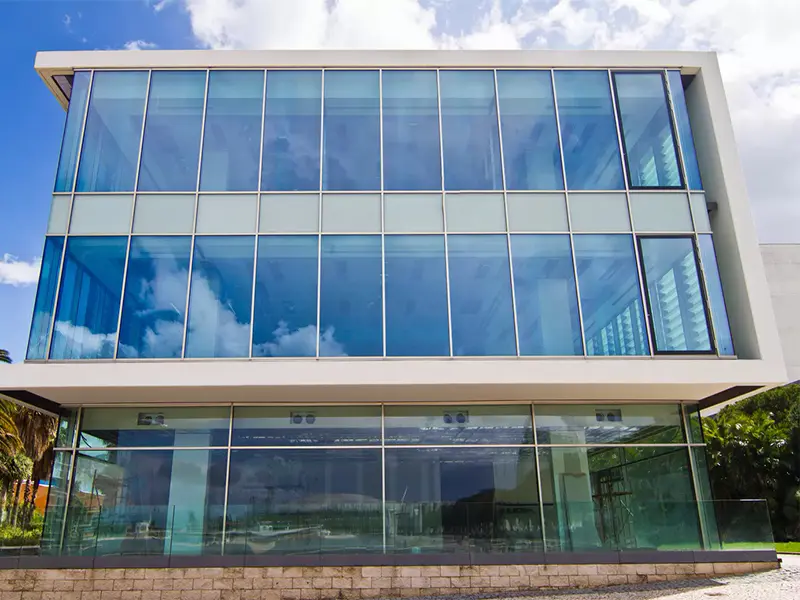 Transparan cephe uygulaması 09